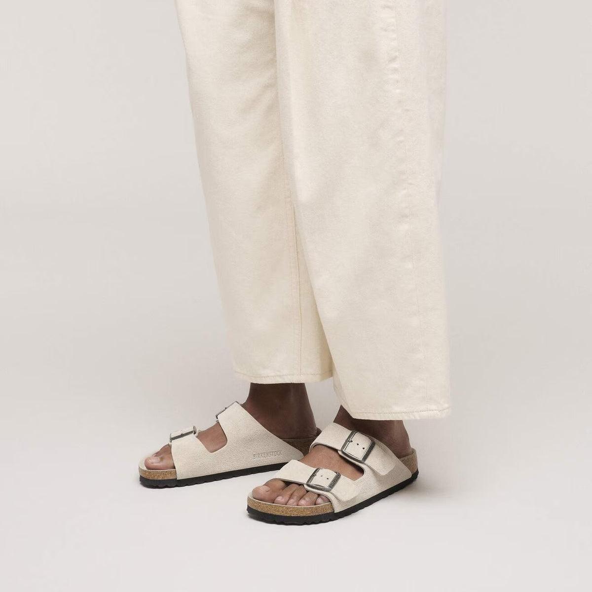 SANDALO ARIZONA SUEDE CREAM